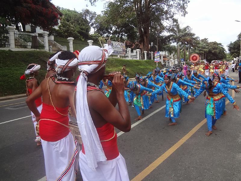 DSC03332.JPG - Sep 8-12, 2014 街頭遊行 (斯里蘭卡，可倫坡) [Parade, Colombo, Sri Lanka]-151